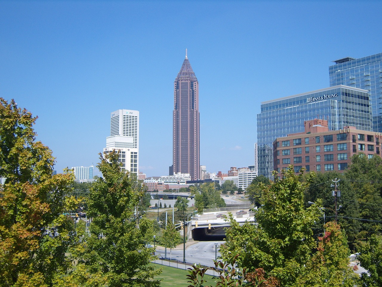 陽春市最新私宅出售，理想居住與投資之選